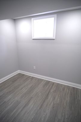 For Lease - 1 Victory Drive, Thorold, Ontario - Photo 1