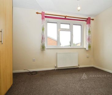 2 bedroom semi-detached house to rent - Photo 2