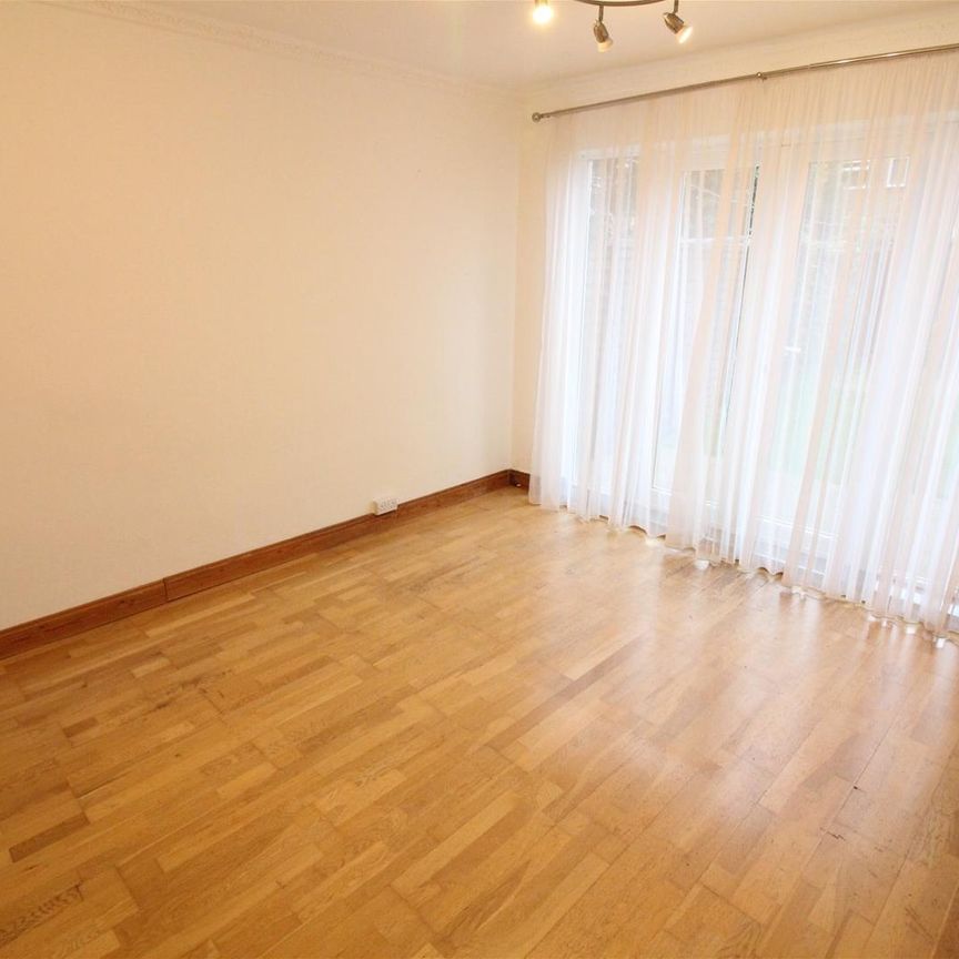 Willow Tree Lane, Hayes - Photo 1