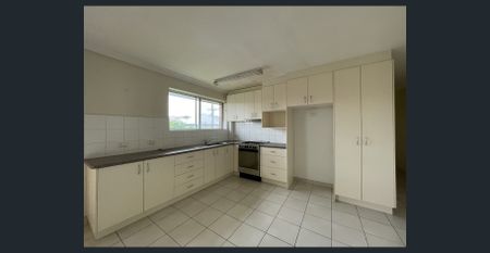 Cozy unit in the heart of Balmoral! - Photo 3