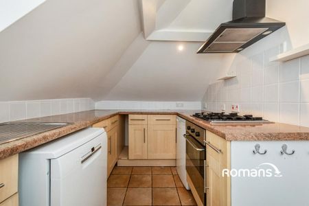 2 bedroom flat to rent - Photo 3