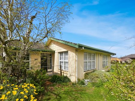 4 Hastings Street, Wendouree - Photo 2