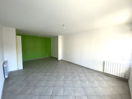 Location Maison 2 pièces 63m² - Photo 4