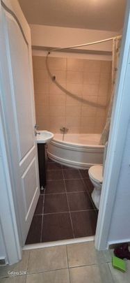 Vitan mall stradal etaj 1 nemobilat - Fotografie 1