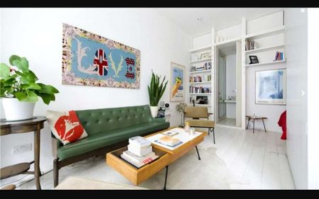 Freehold “mews” in Lancaster Gate W2, London - Photo 3