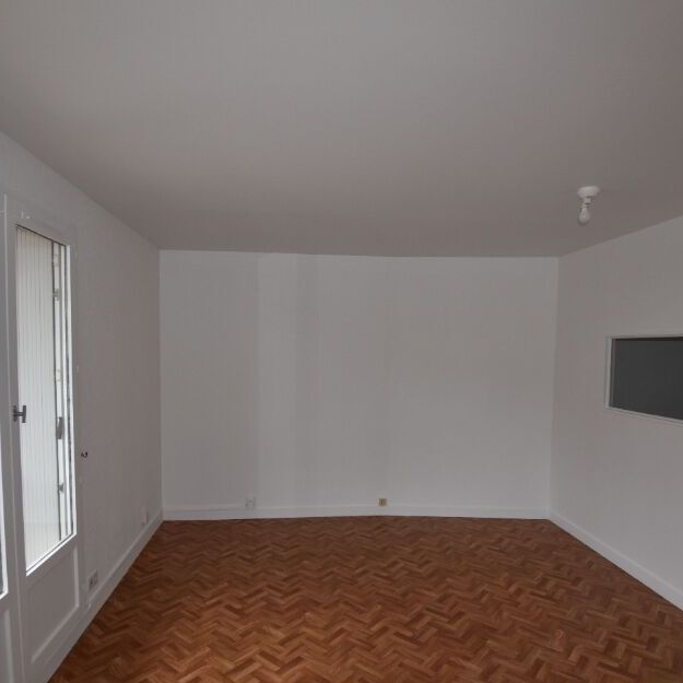 Location Appartement 2 pièces 51m² - Photo 1