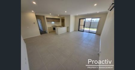 Modern Comfort in the Heart of Tarneit - Photo 2