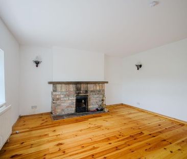 Lichen Cottage, 17 The Hill, Groomsport, BT19 6JS - Photo 1