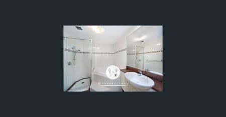 In transition? We offer fine furnished stays from 3 months + - Photo 5