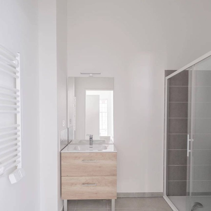 Rental Apartment Bordeaux Saint-Jean - Photo 1