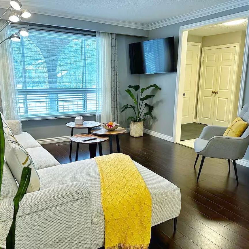 For Lease - 109 Yongehurst Road, Richmond Hill, Ontario - Photo 1