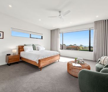 An Exceptional Residence Above the Bay - Photo 4