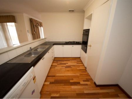 Room to Move! - Photo 5