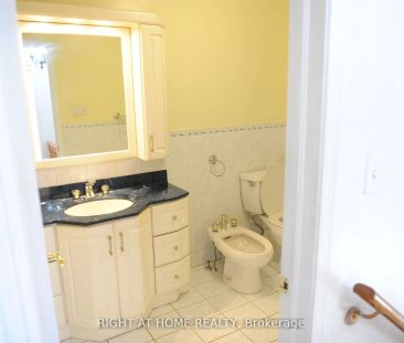 1618 Corkstone Glade #Upper - Photo 3