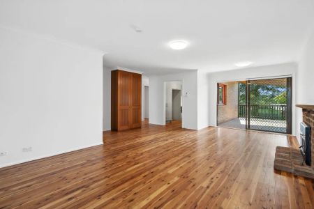 “Charming Family Home in Kings Langley” - Photo 5