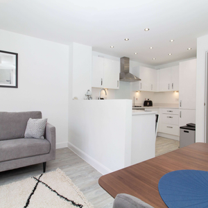 New Build 4 Bed HMO! - Photo 3