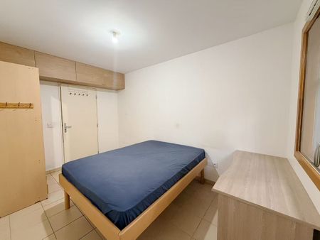 Location Appartement 4 pièces 86m² - Photo 4