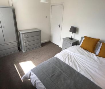 5 bedroom house share to rent - Photo 1