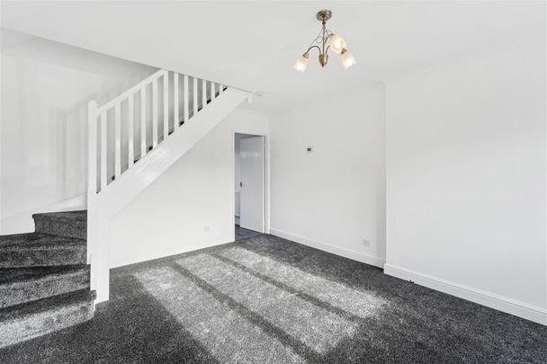 Lawn Close, Plymouth - Photo 1