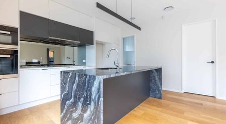 Location!Location!Location! - Photo 3