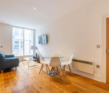 3 bed apartment to rent in Grainger Street, Newcastle Upon Tyne, NE1 - Photo 1