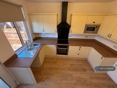 2 bedroom terraced house to rent - Photo 5