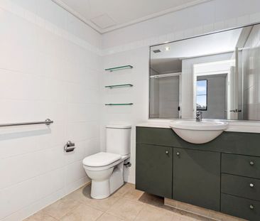 Contemporary And Convenient - Photo 1