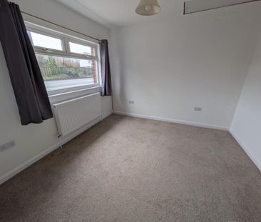 3 bedroom bungalow to rent - Photo 4