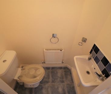 2 Bedroom End Terraced House To Rent - Photo 5