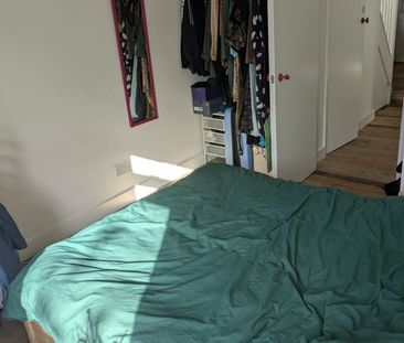 Room in a Shared House, Westcroft Way, NW2 - Photo 2