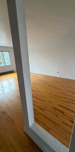 Logement à louer 5 et demi Haut de duplex St-Leonard - Photo 1