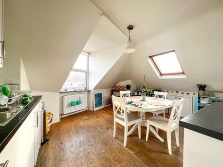 1 bedroom in a house share to rent - Photo 3