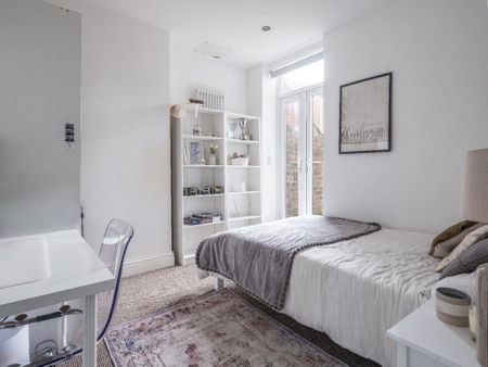 2 bedroom apartment to rent - Photo 5