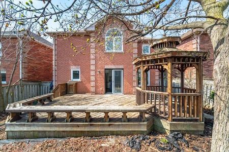 For Lease - 23 Fenflower Court, Brampton, Ontario - Photo 5