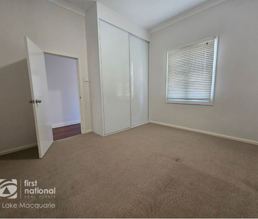 24 King Street, East Maitland NSW 2323 - House For Rent | Domain - Photo 1