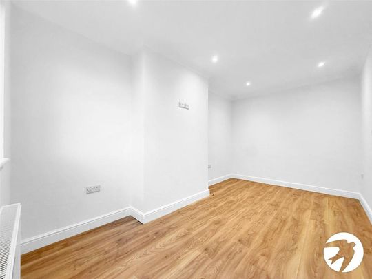 2 bedroom maisonette to rent - Photo 1