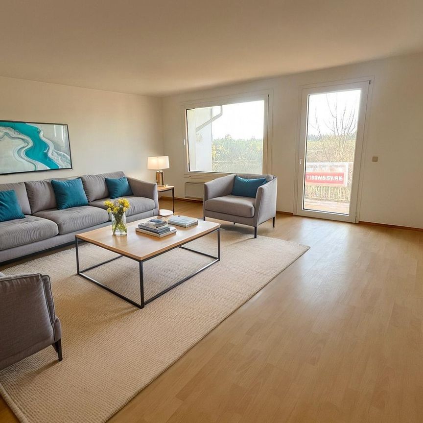 Erstbezug nach Sanierung – Familienfreundliche 3-Raum-Wohnung mit Balkon - Photo 1