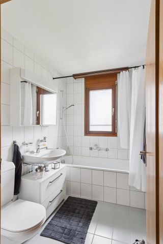Schöne 3.5 Zimmer-Wohnung zu vermieten - Photo 5