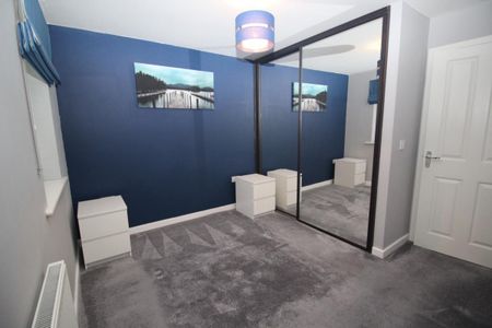 White Swan Close, Killingworth, Newcastle Upon Tyne - Photo 2