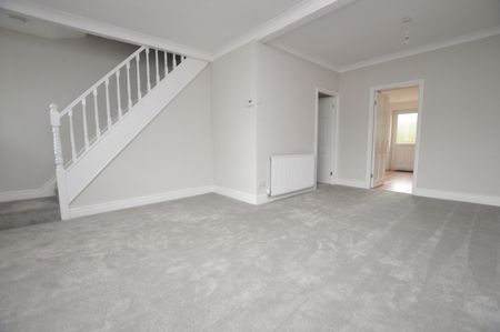 2 Bedroom Town House - Photo 5