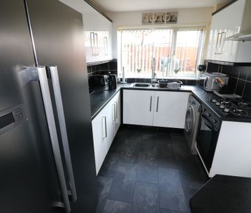 Lowland Close, Off Astral Way, Sutton - Photo 4