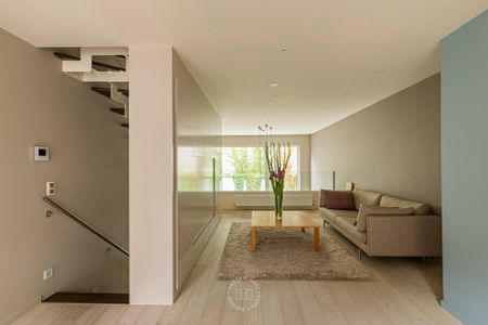 Trendy woning, met autostaanplaats, nabij Gravensteen - Photo 3