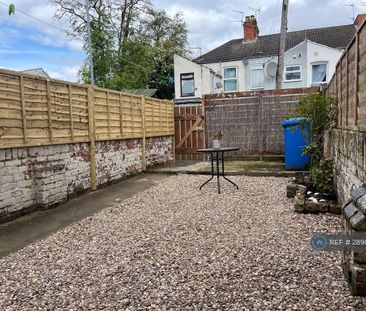 2 bedroom terraced house to rent - Photo 6