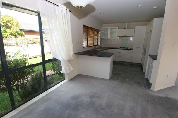 4 Bedrooms, Albany - Photo 1