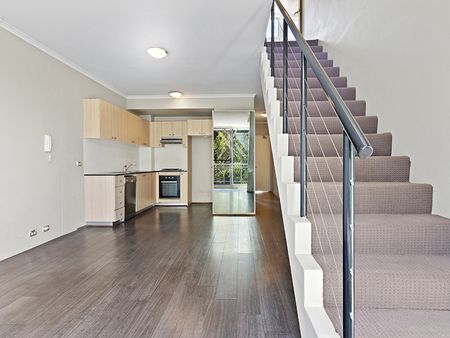 21/110 Wellington Street, Waterloo NSW 2017 - Apartment For Rent | Domain - Photo 5