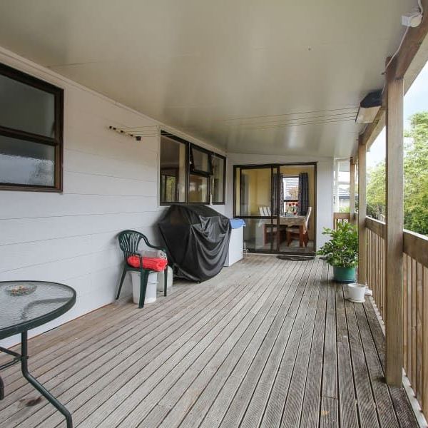 4-BEDROOM HOUSE FOR RENT WITH LARGE ROOMS - Photo 1