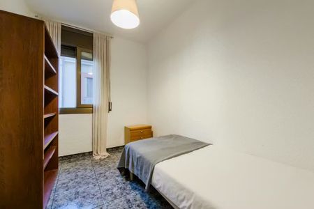 Carrer de Viladecans, Barcelona, Catalonia 08014 - Photo 2