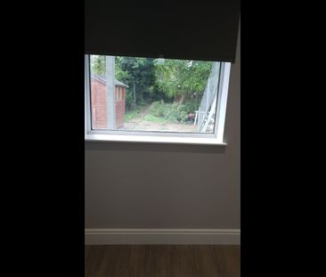 Studio Flat, Lodge Road/Mayday Road, CR0 - Photo 6