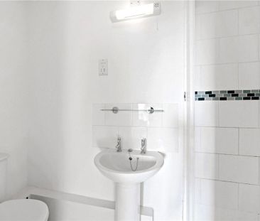 Studio to rent - Photo 6