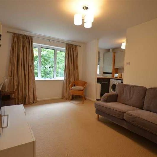 Tolkien Way, Penkhull, Stoke-on-trent, ST4 - Photo 1